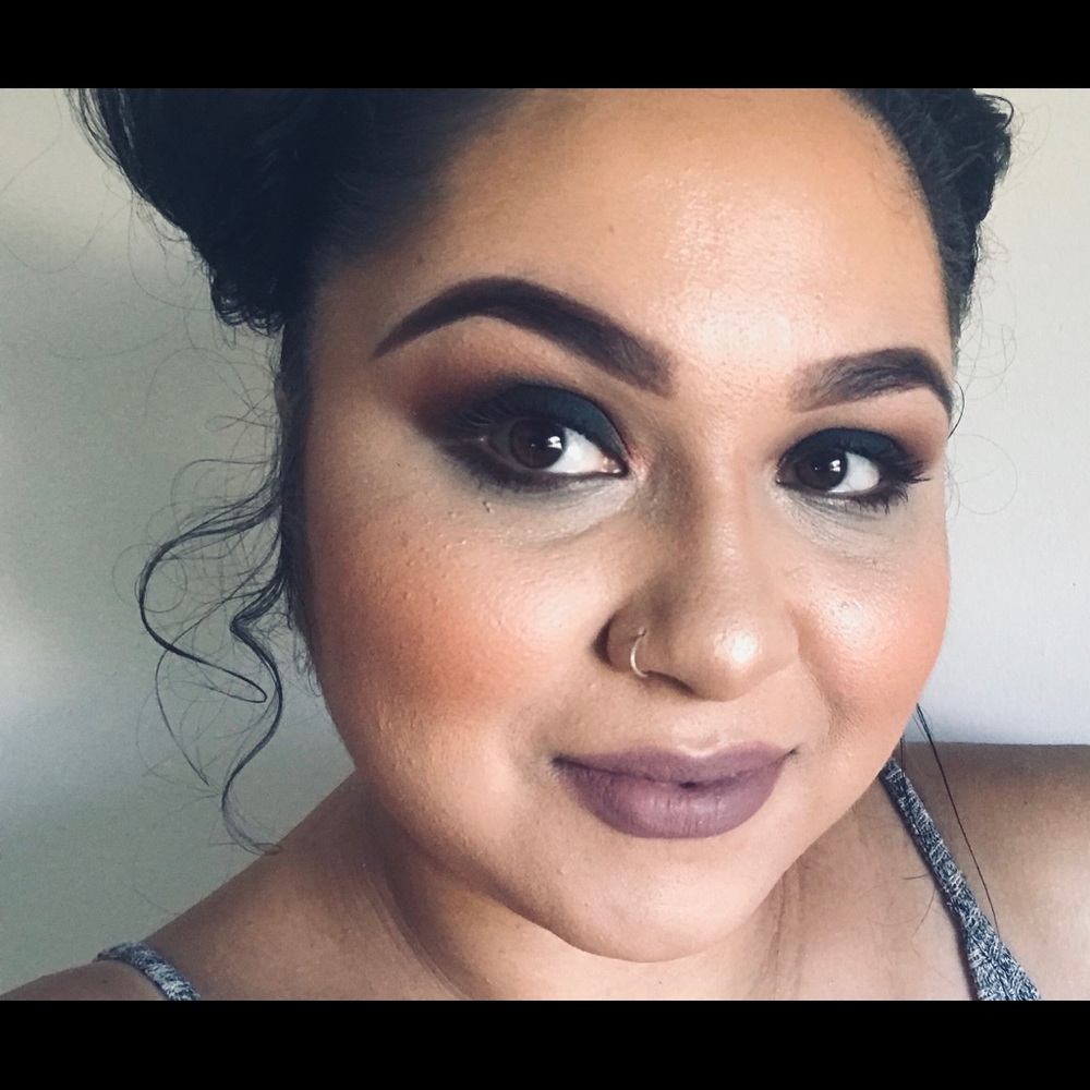 Meet your Posher, Beatrice